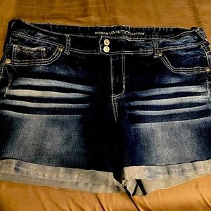 Vanity Women’s Jean Shorts Plus